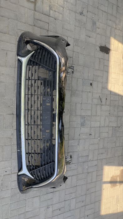 Продам бампер на тайота 55