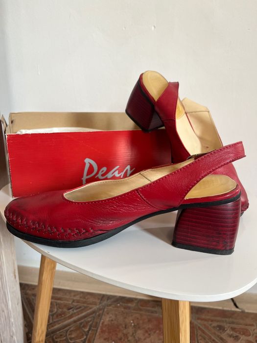 Дамски обувки на Real