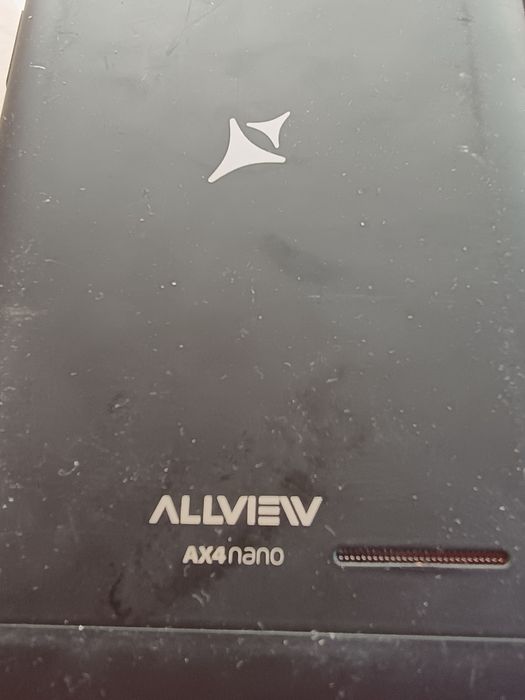 Lot trei telefoane + o tabletă (pentru piese) + Încărcător usbC funcțional