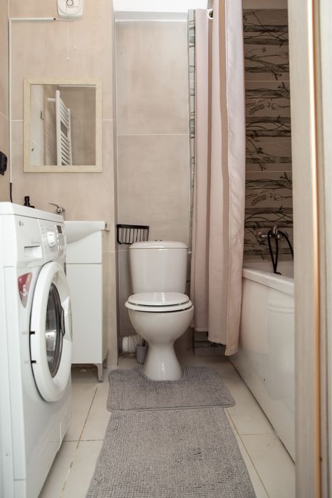 Garsoniera moderna -prima inchiriere langa Luxury Motors