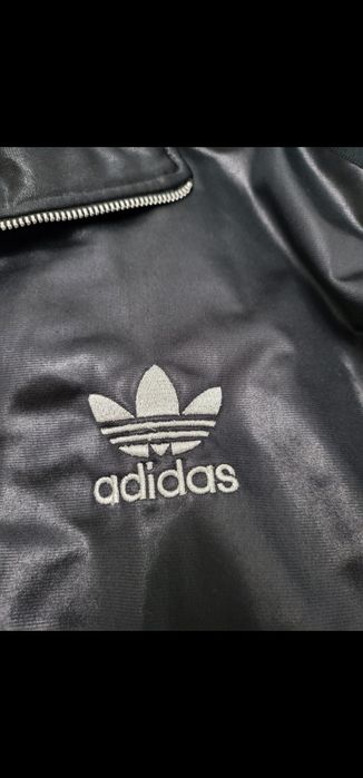 Treining adidas material lucios