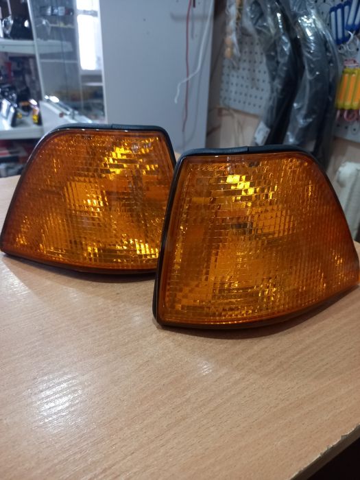 Поворотники БМВ Е36 комплект