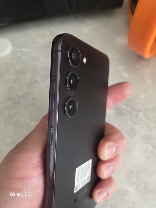 Продам Samsung s23