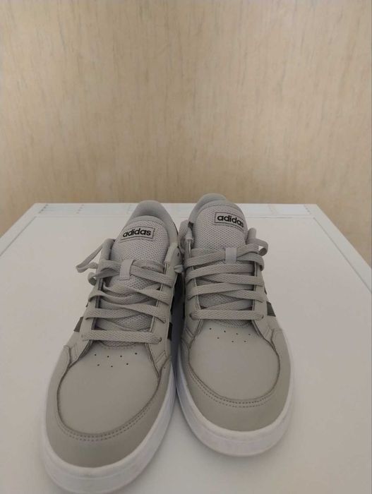 Adidas-маратонки