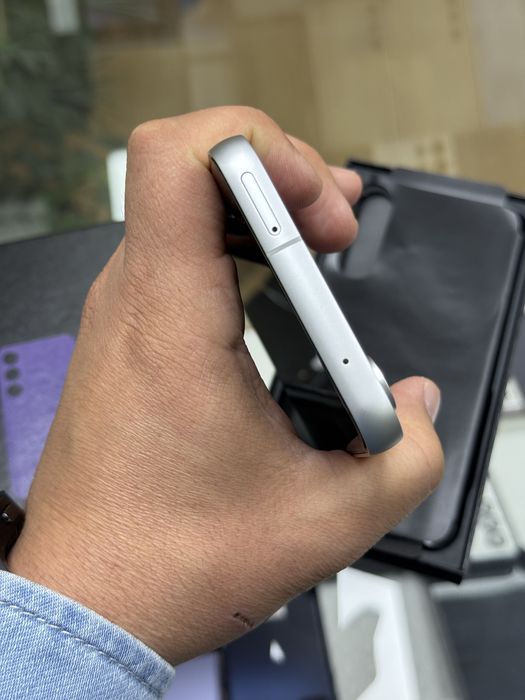 Samsung s23 FE 8/256Gb