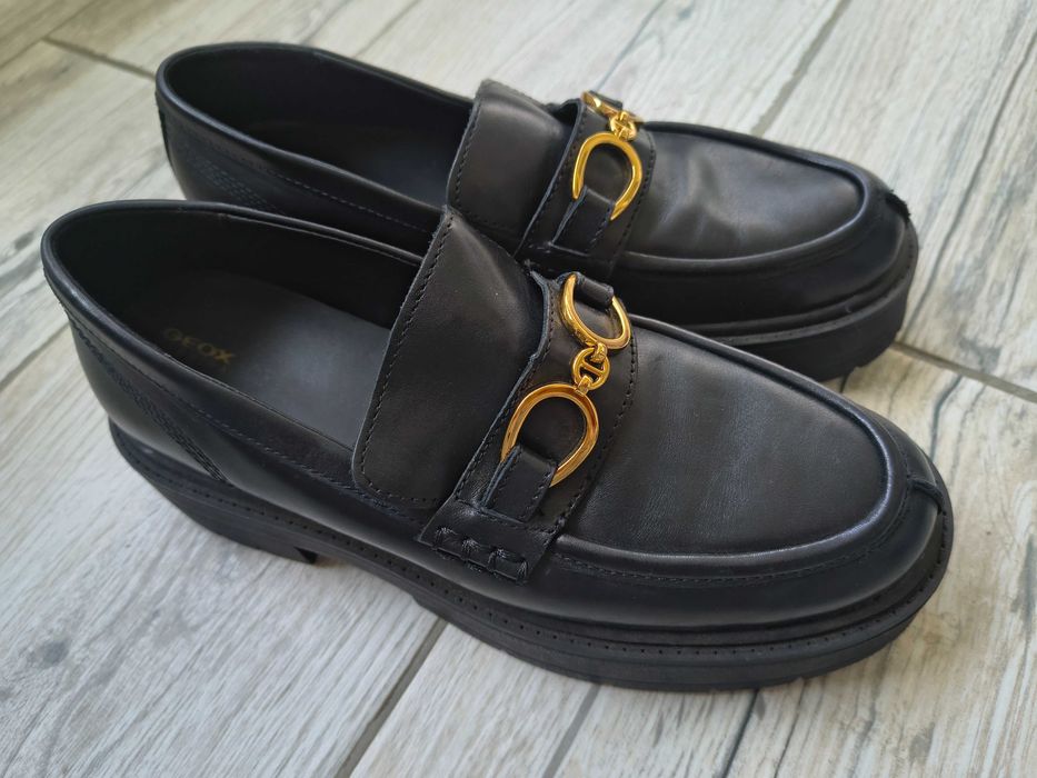 Pantofi originali Geox ,piele naturala