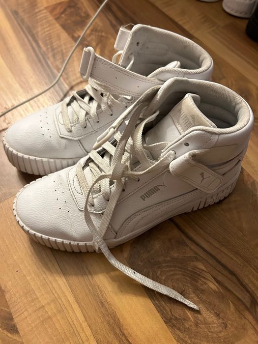 Adidași de dama second hand