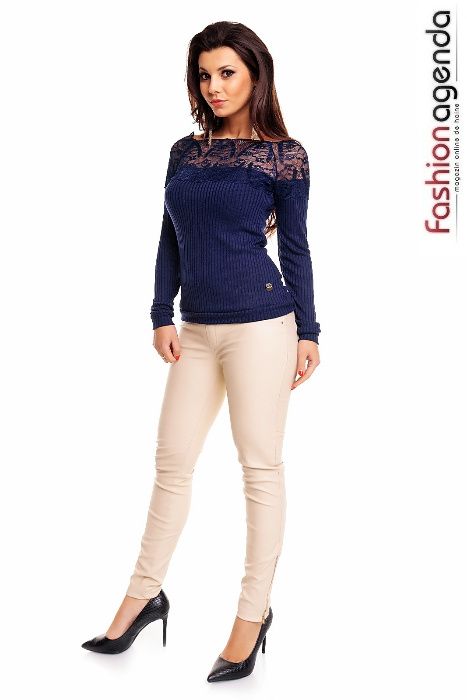 Bluza cu model din dantela aplicat in partea suS TRANSPORT GRATUIT