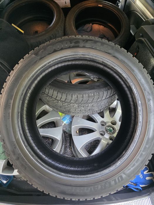 Anvelope iarna Goodyear 225 45 17 set 4
