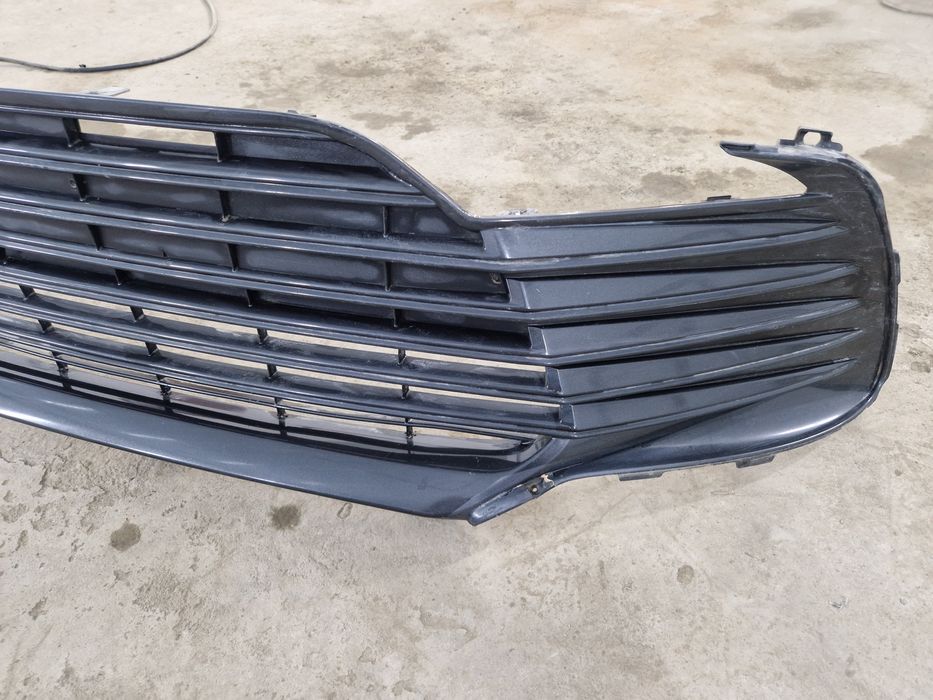 решетка в бампера камри 70