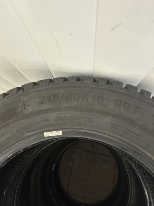 Продам резину 215/60/16