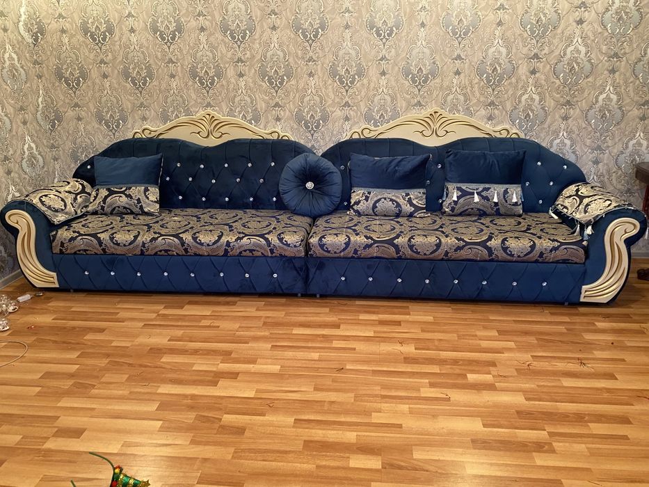 Диван авангард