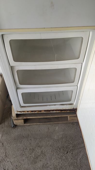 Срочно продам холодильник