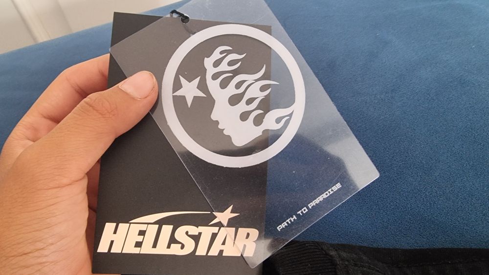 Футболка hellstar абсолютно новая