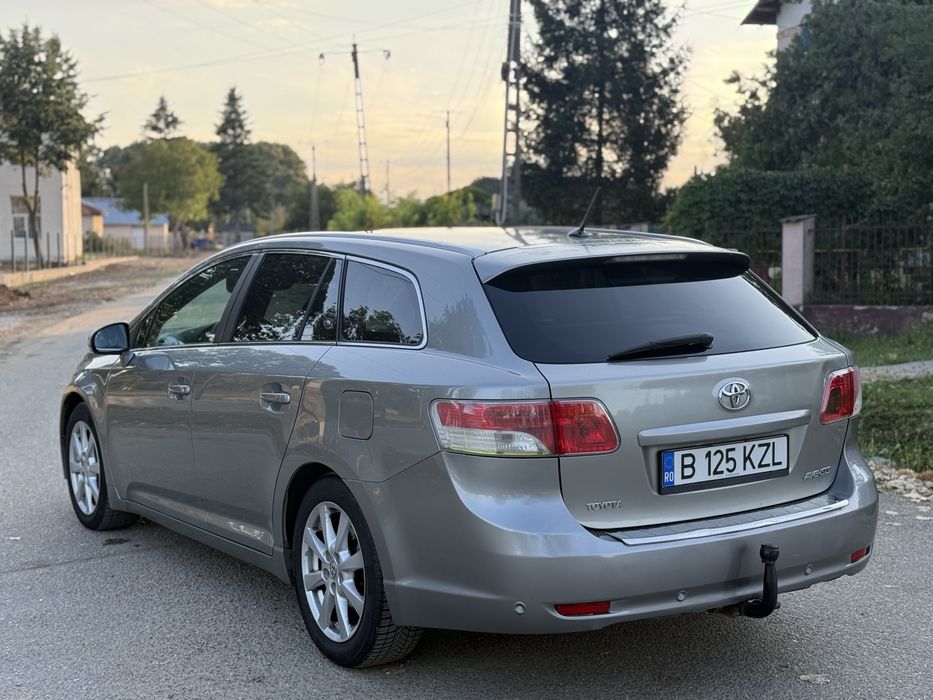 Toyota Avensis 2.0 D-4D 126 cp euro 5