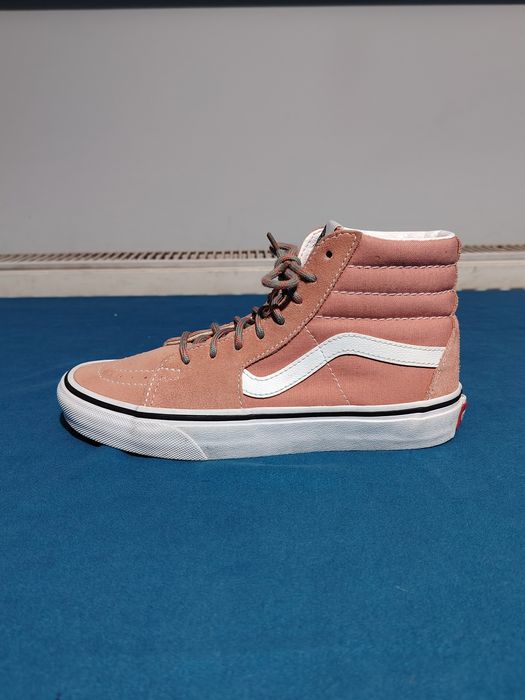 VANS Sk8-Hi tenesi din piele întoarsă pentru copii, mărimea 35, interior 22 cm.