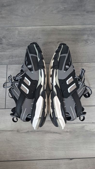 Balenciaga track gri