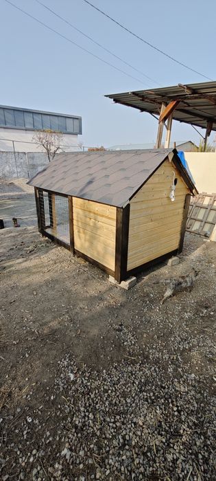 Вольер, будка для собаки