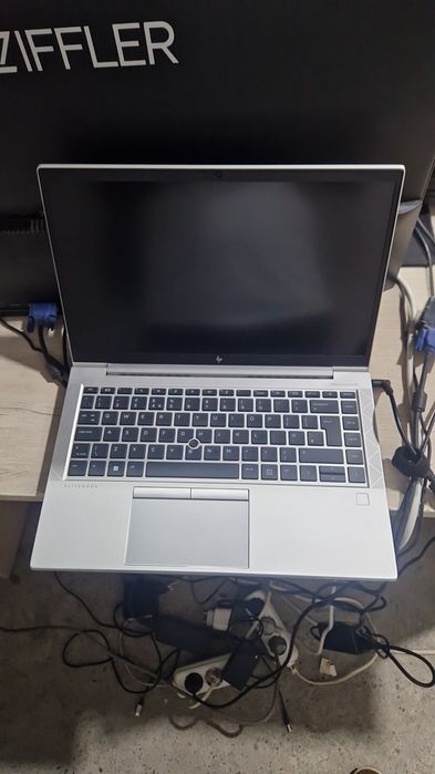Hp elitbook g8 ryzen 5 5650u