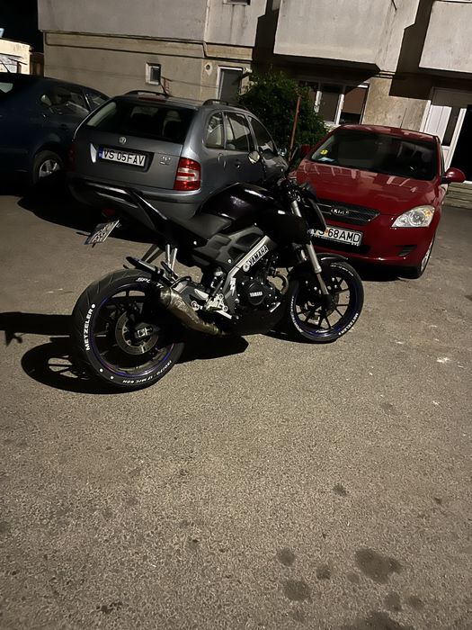 Vand sau schimb cu gen 2 sau honda cb (diferenta daca este cazul )