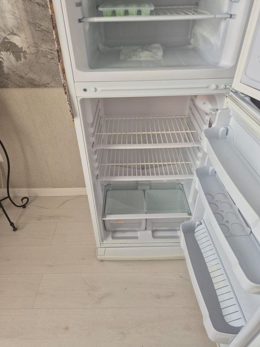 Холодильник продам