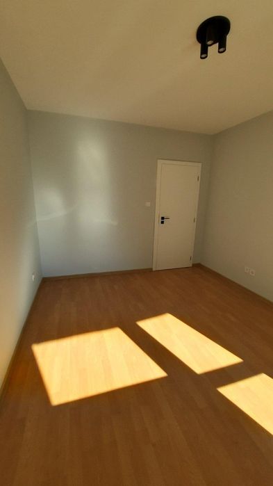 Дава се под наем Двустаен апартамент в София, Лозенец - 60 кв.м за 600 € - Снимка #5