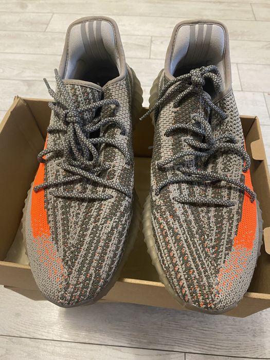 Кроссовки Изи 350 Белуга