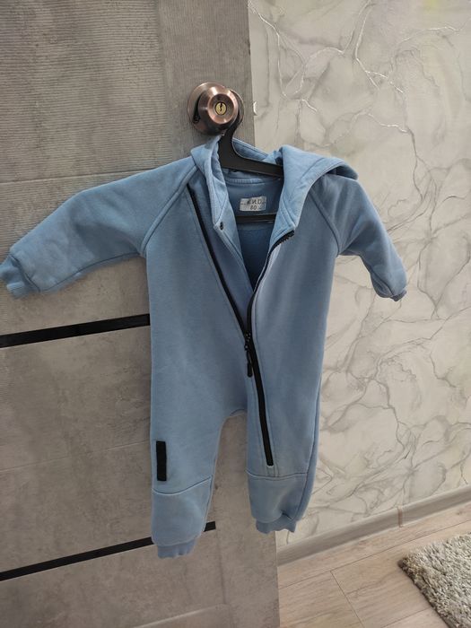 Продам теплый комбинезон