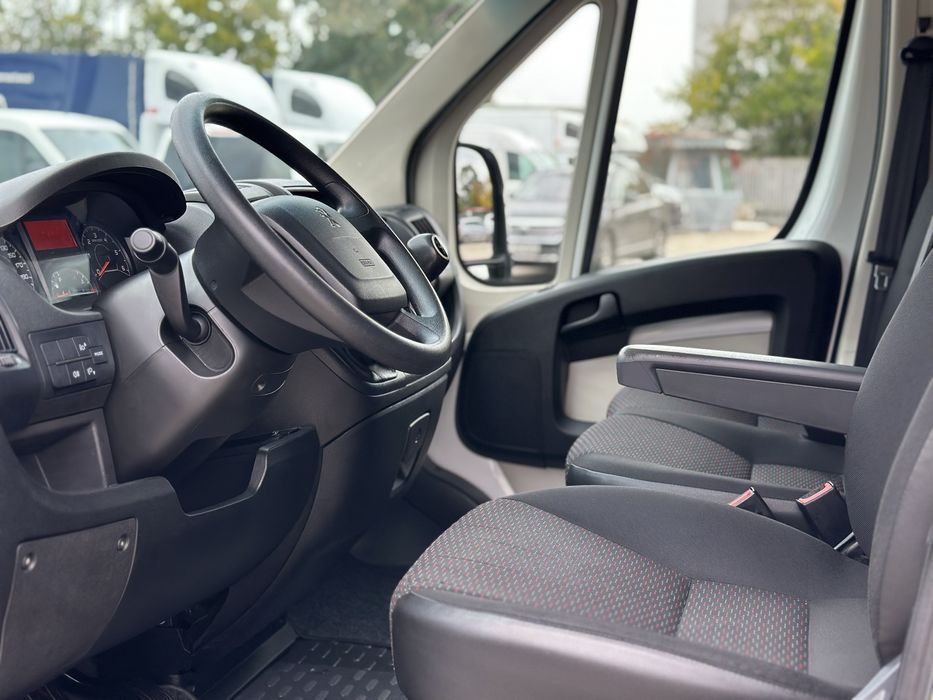 Peugeot boxer 2018/prelata 8 europaleti/km:250000 reali 100%