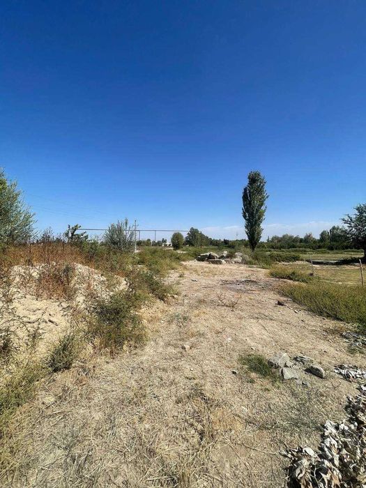 Участка сотилади