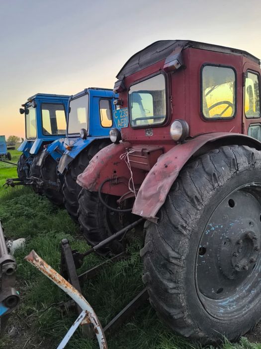 Продам т-40 трактор со всеми агрегатами на сенокос