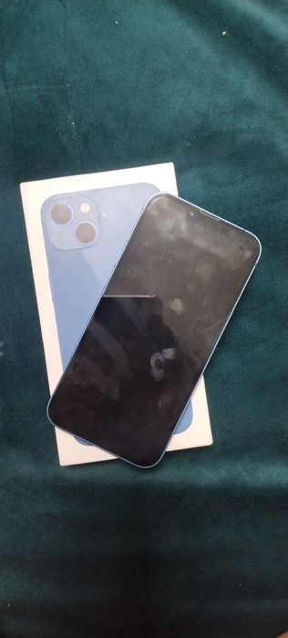 Iphone 13 б/у состоение хороший