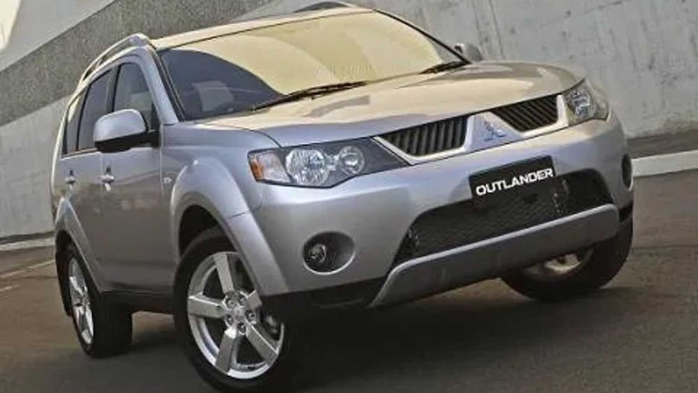 Бампер передний MITSUBISHI OUTLANDER '07-'08
