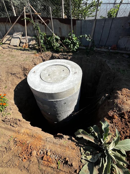 Услуги с багер Пазарджик изграждане  на септични ями