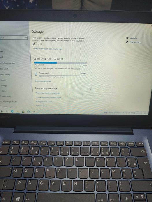 Laptop Lenovo în stare foarte buna