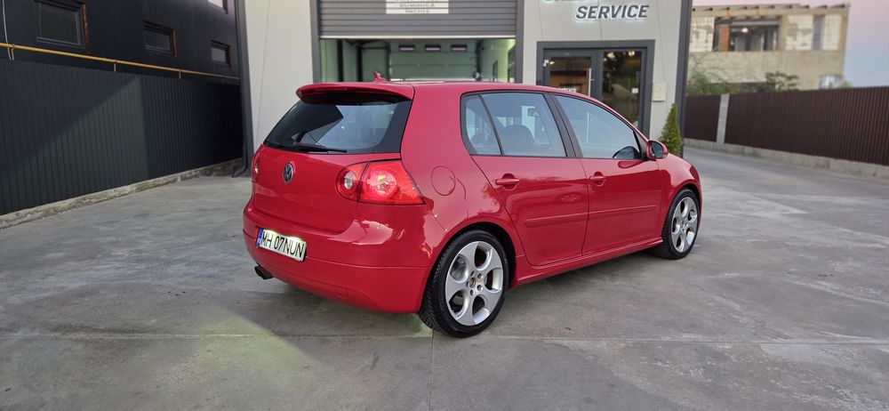Volkswagen Golf 5 GTI