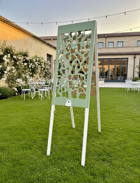 Jocuri elegante si personalizate pentru evenimentul tau!