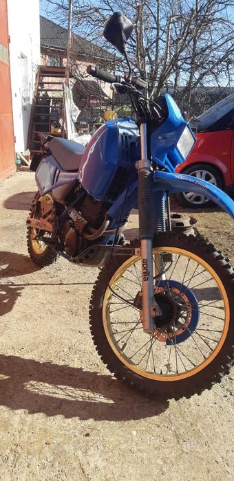 Vand ,schimb Motocicleta Aprilia 350  (nu HONDA YAMAHA sau KAVASAKI )