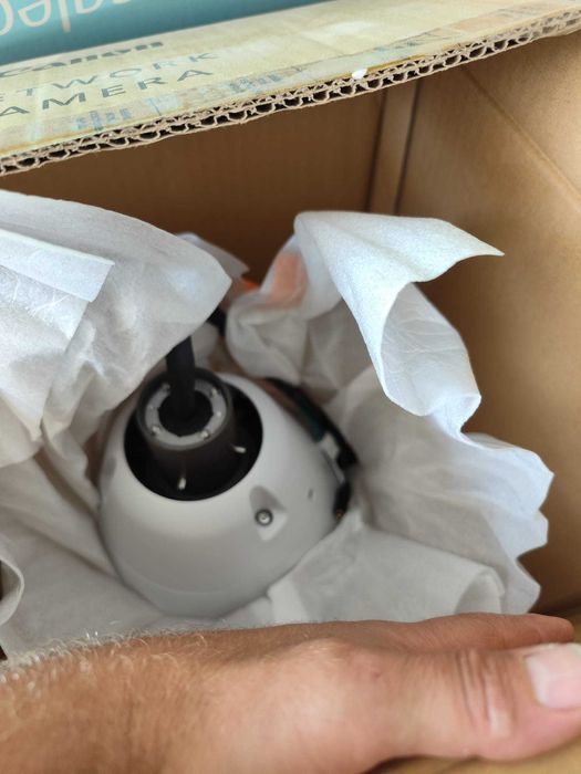 Camera  VB-R11VE supraveghere a costat 3300euro