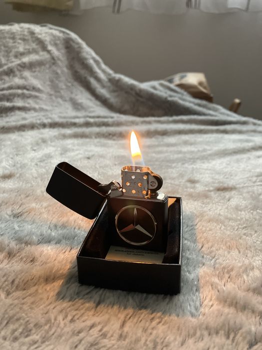 Brichetă zippo mercedes