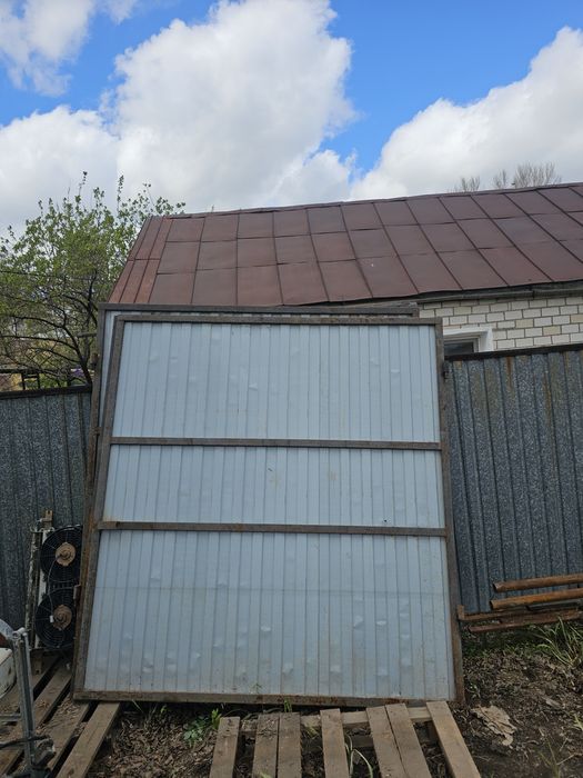 Ворота и дверь б/у