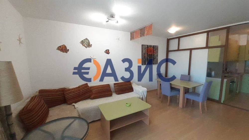 Продава се Двустаен апартамент в Царево - 81 кв.м за 554 €/кв.м - Снимка #3