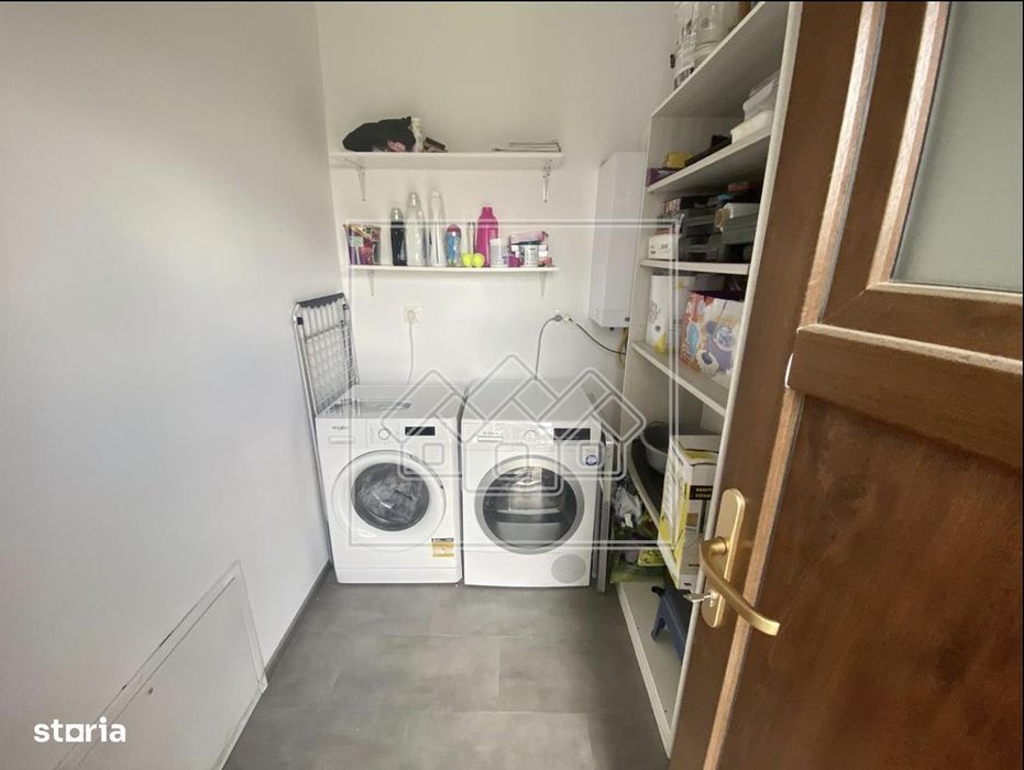 Casa moderna, cu 4 camere si teren de 220 - Selimbar
