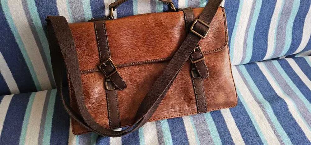 Geanta Fossil Messenger  gen postas