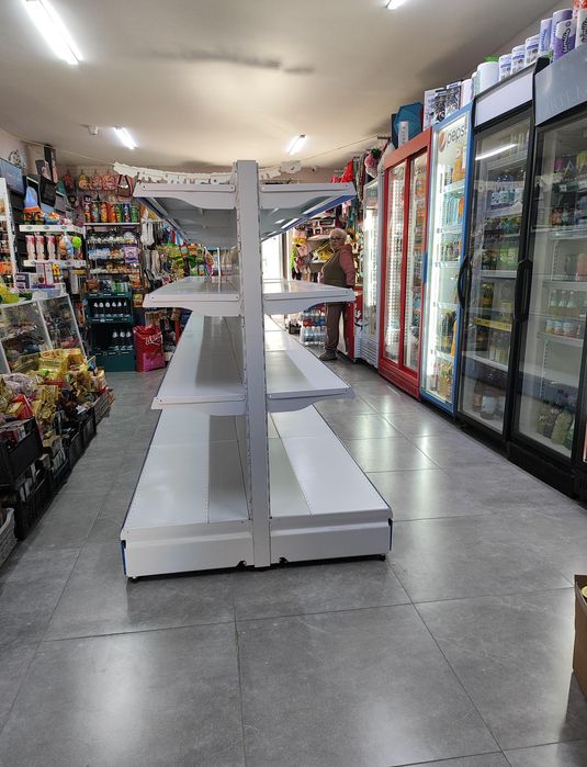 Витрина стеллажи б/у.