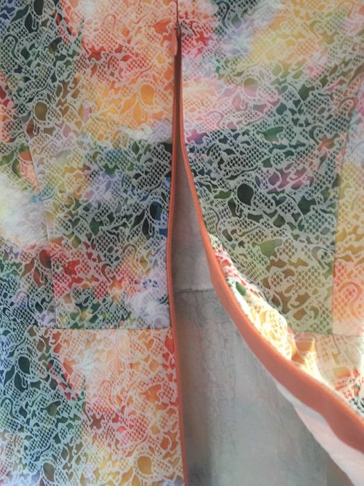 Дамска блуза  с цип на гърба