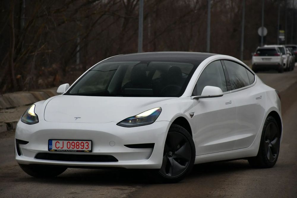 Tesla Model 3 TESLA 3 - 111000 KM - auto pilot - baterie 95% - jante - piele