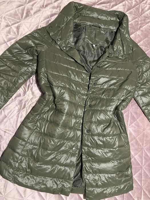 Готино якенце в маслинено зелен цвят