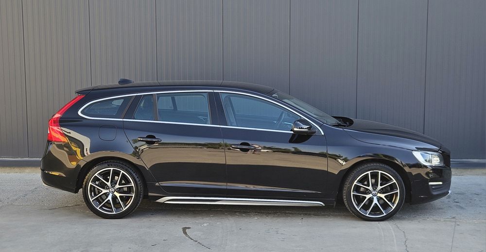 Volvo V60 2.0 D 150 cp 2017 Xenon-Navi-Clima-Jante R18-Scaune incalzite