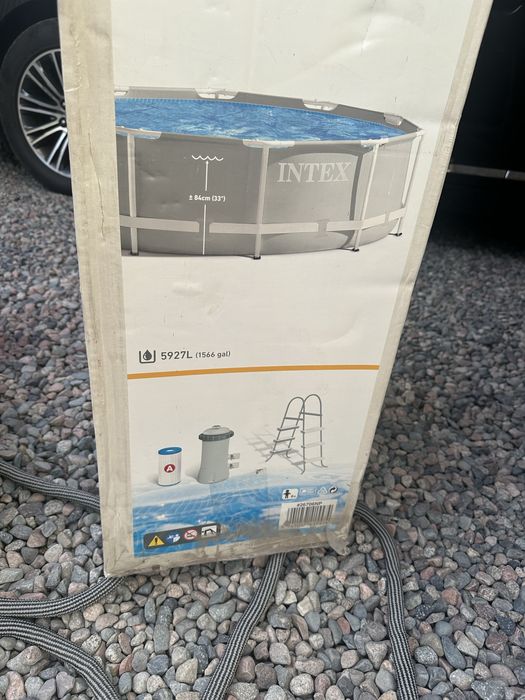 Продам Бассейн Intex.